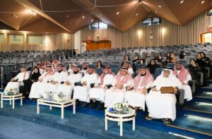 مزايا التحكيم الدولي في حلقة نقاشية متميزة